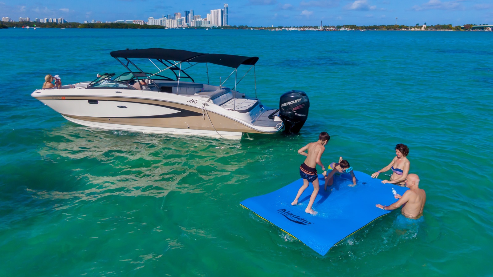 Giant Comfort Boat — photo 1 of 11
